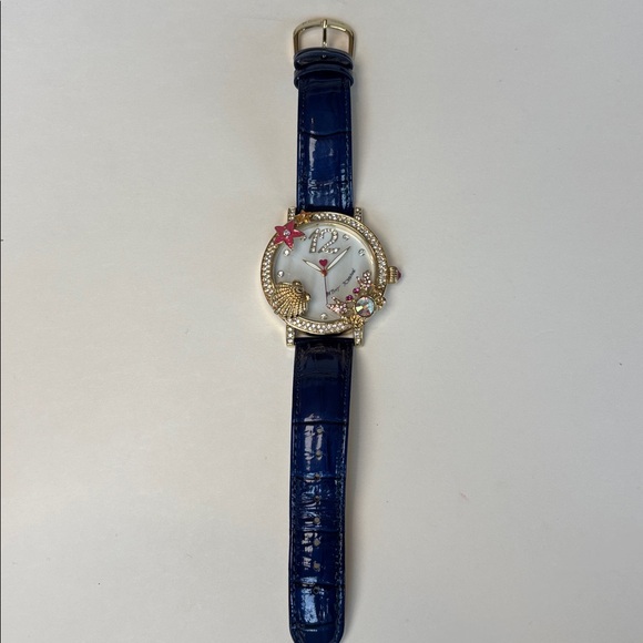 Betsey Johnson Starfish Sea Shell and Crab Watch - Picture 2 of 6